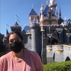 Meet your Posher, Elisha